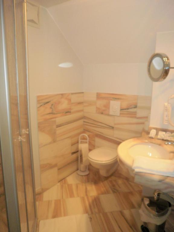 Stadtvilla Auerhahn Vöcklabruck Quarto foto